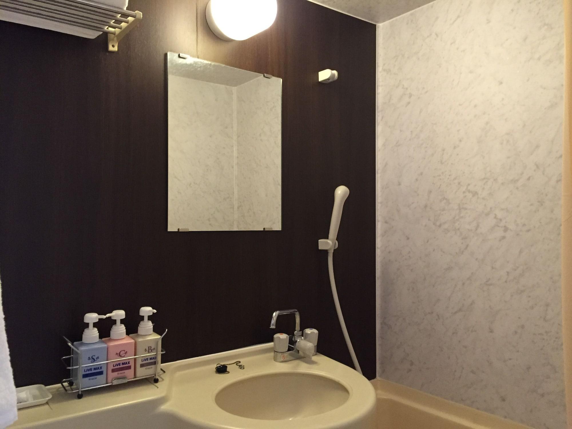 HOTEL LiVEMAX BUDGET Sagamihara Bagian luar foto